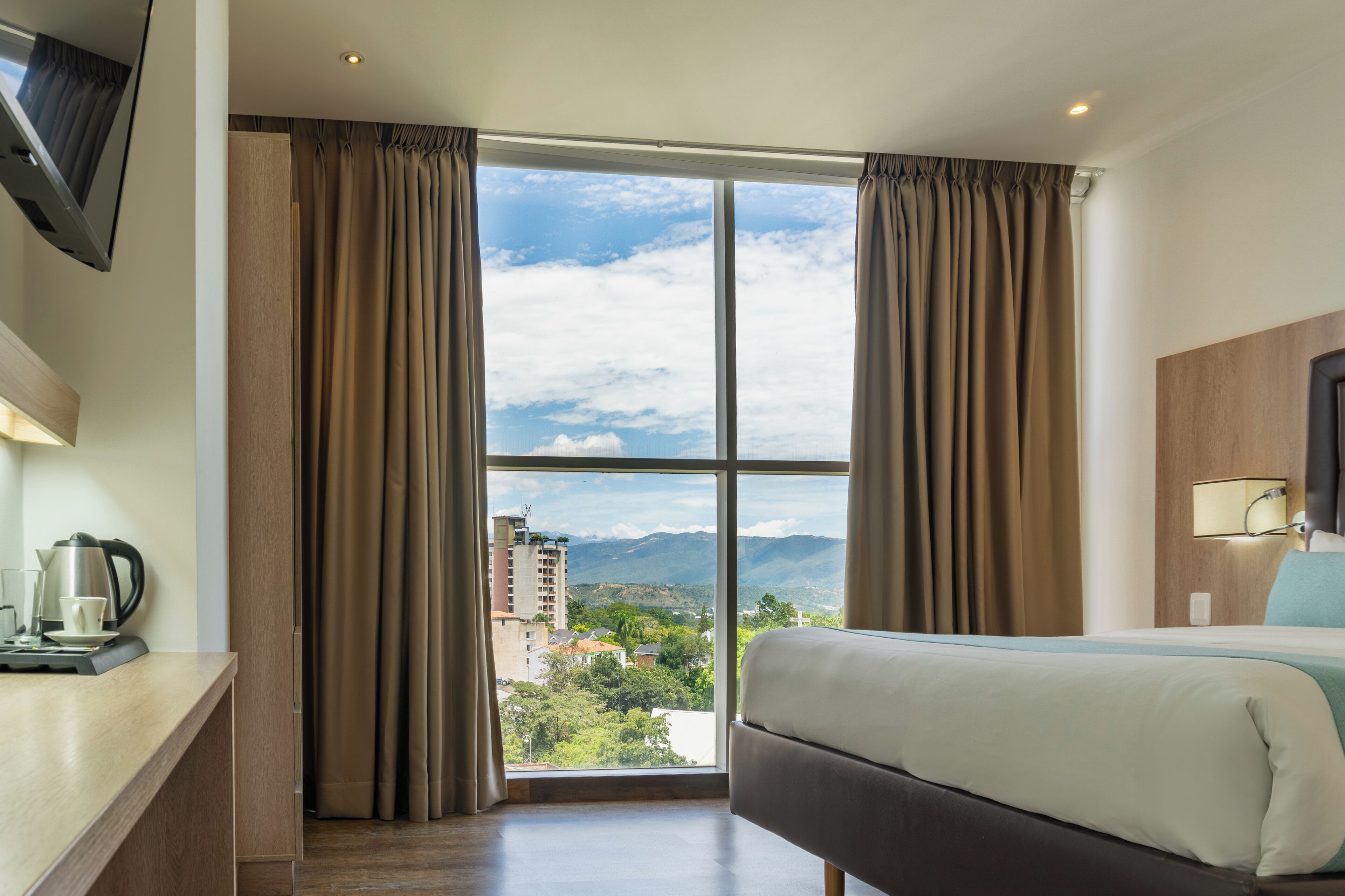 1 bedroom, premium bedding, minibar, in-room safe