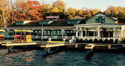 Lakeside Style and Luxury