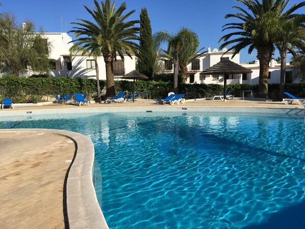 Outdoor pool, sun loungers