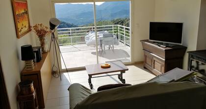 Peri: Maison avec jardin