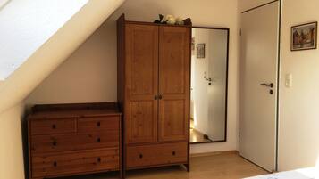 1 Schlafzimmer, Bügeleisen/Bügelbrett, Reisekinderbett, kostenloses WLAN