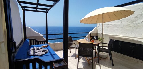 Détendez-vous en première ligne sur la mer avec une vue magnifique!