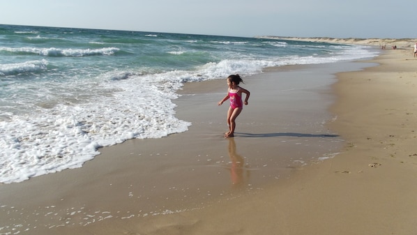 Plage à proximité, chaises longues