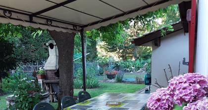 lovely holiday home in tip of the Médoc 15 km from the ocean