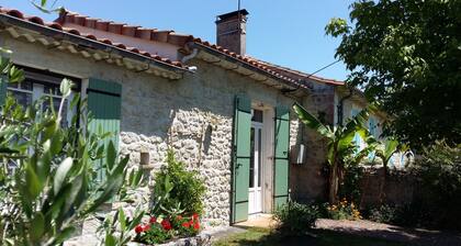 lovely holiday home in tip of the Médoc 15 km from the ocean