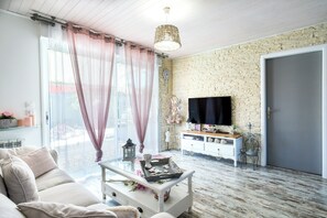 Televisie, boeken en een stereo