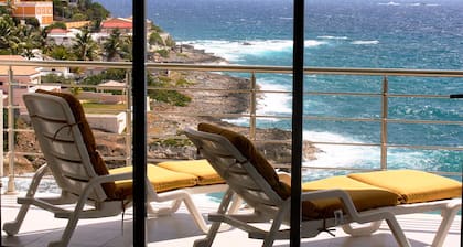 REVE DE LA MER.
Ocean Front, Modern Condo Facing St. Barth.