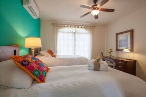 3 bedrooms, iron/ironing board, WiFi, bed sheets