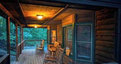 "OAKRIDGE" COZY GETAWAY that won't break the bank ! Check out our Video !