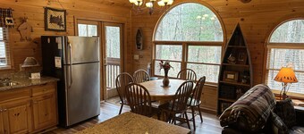 "OAKRIDGE" COZY GETAWAY that won't break the bank ! Check out our Video !