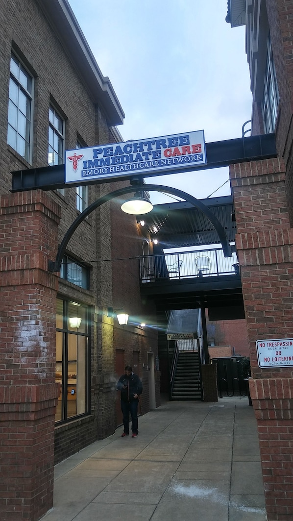 Exterior - The In-town spot near Beltline & major retail (Atlanta)