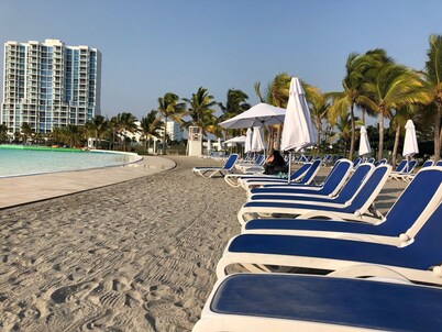 Stunning Condo on a Swathe of Golden Sandy Beaches of Panama