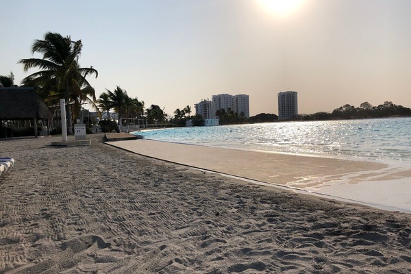 Beach nearby, sun-loungers