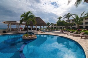 Alberca al aire libre 