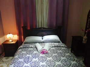 Room, 1 Queen Bed, Non Smoking