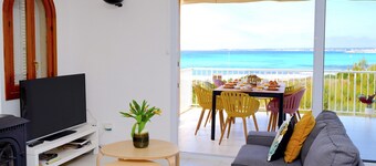 Duplex Apartment with Seaview, Wifi, 2 Terraces and Parking 
