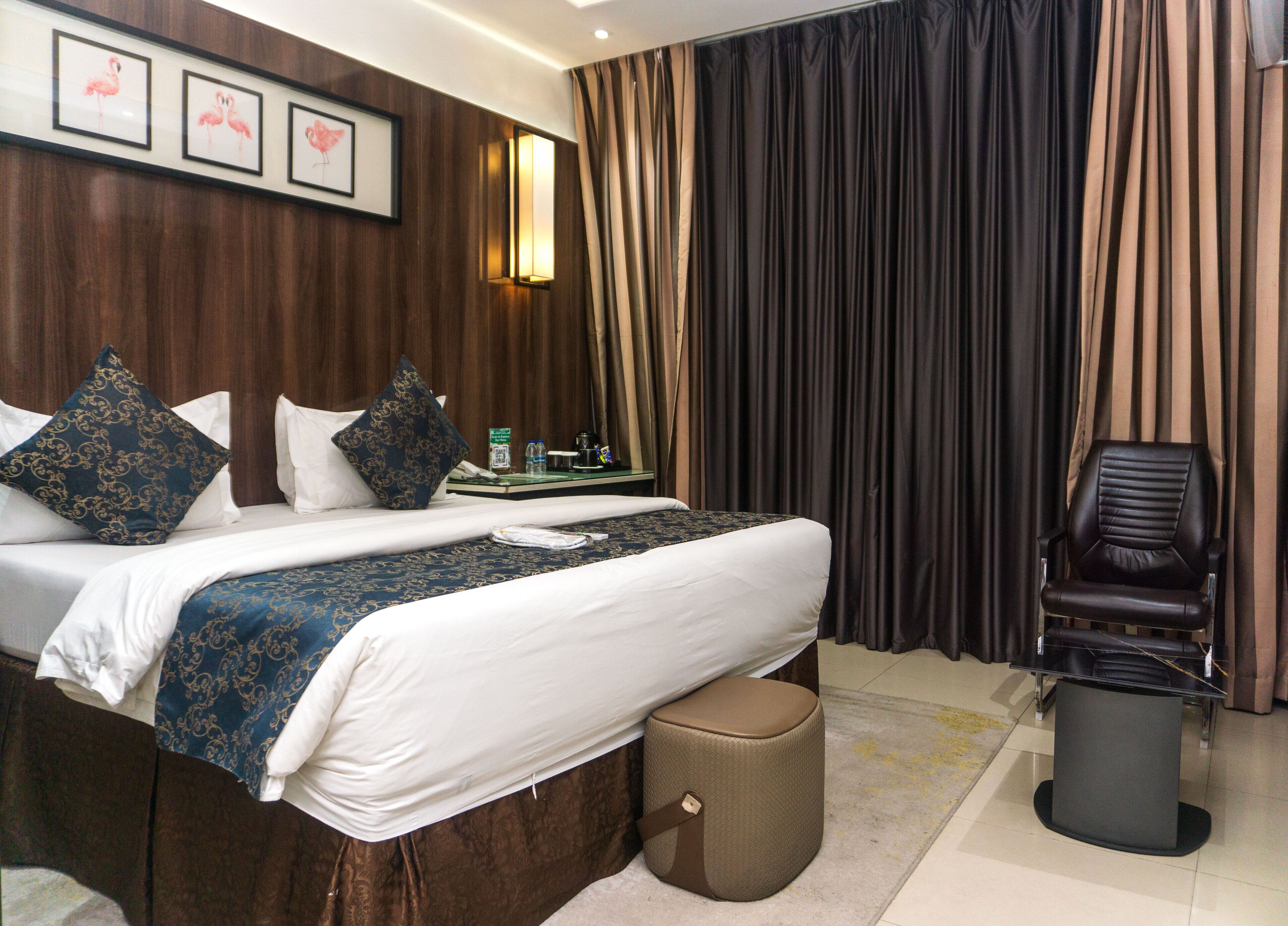 1 bedroom, premium bedding, in-room safe, desk