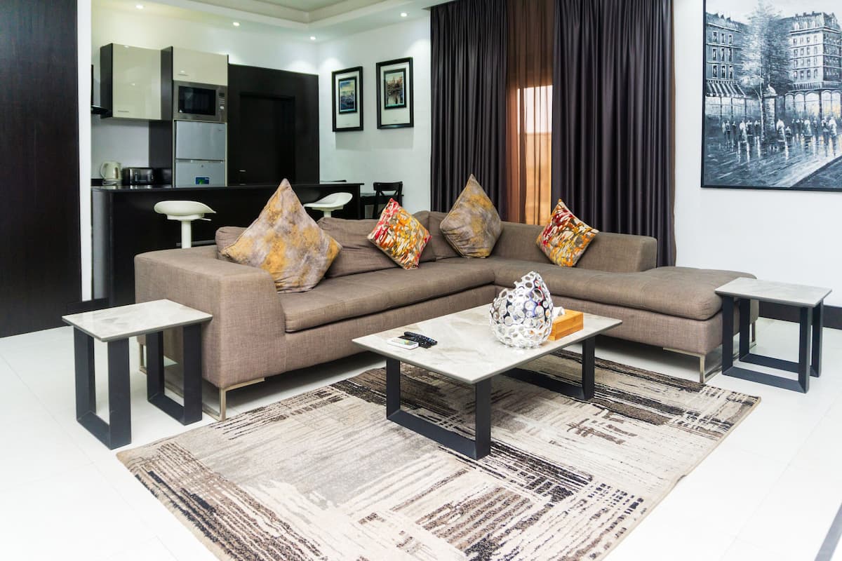 presidential suite | living area | flat-screen tv