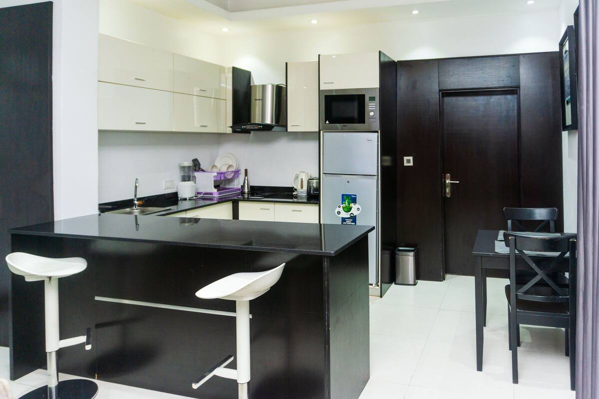 presidential suite | private kitchenette | fridge, electric kettle