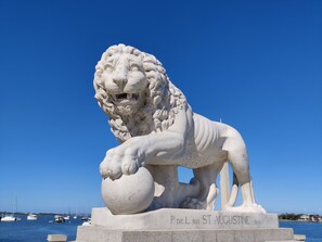 مكان جذب سياحي