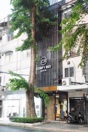 Exterior - Comfy Bed Hostel - Adults Only (Bangkok)