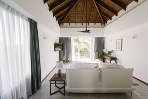 Villa exclusive, 6 chambres, vue sur le jardin | Literie de qualité, couette en duvet, coffre-fort