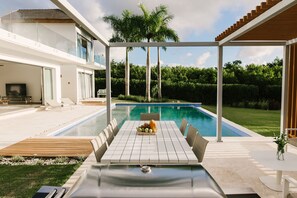 Piscine extérieure