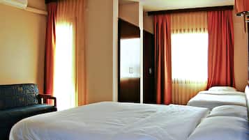 Quadruple Room | Premium bedding, blackout drapes, rollaway beds, free WiFi