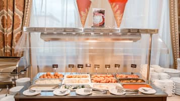 Sarapan bufet setiap hari (RUB 820 seorang)