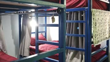 8-Bed Mixed Dormitory | Iron/ironing board, free WiFi, bed sheets