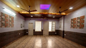 Unclassified image, 5 of 24, button - NATIONAL GUEST HOUSE (Jalandhar)