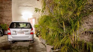 Unclassified image, 3 of 24, button - NATIONAL GUEST HOUSE (Jalandhar)