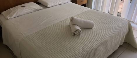 公寓 | 迷你吧、遮光窗簾/窗簾、隔音、熨斗/熨衫板