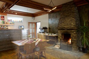 Bar (on property) - Hotel Rohanov (Vacov)