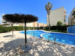 Pool - Cambrils Park building, swimming pool, parking, Zona Horta (Cambrils)