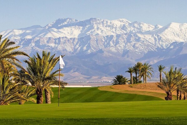 Golf - magnificent villa in the Jardins de l Atlas golf resort in Marrakech (MARRAKECH)