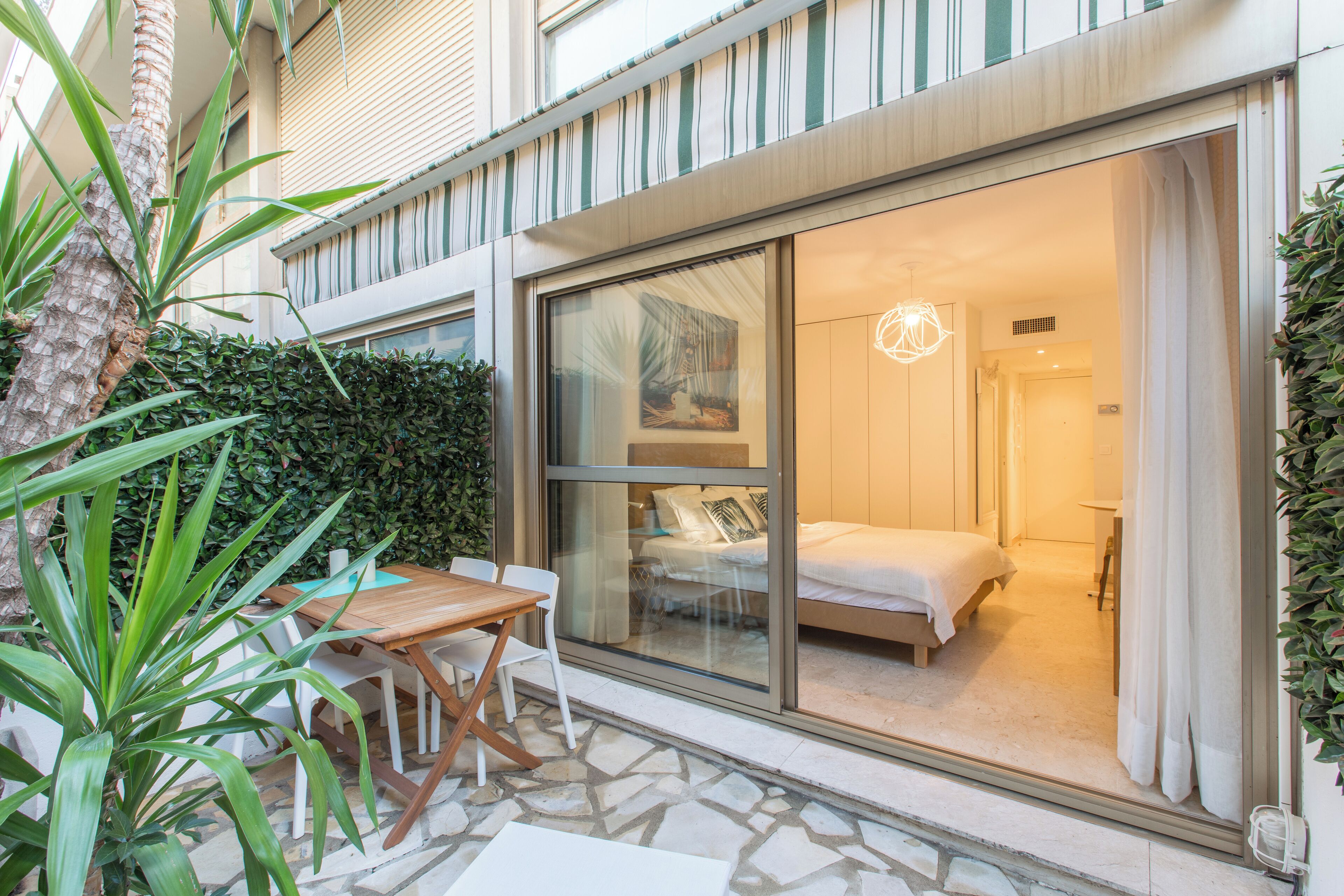 Bügeleisen/Bügelbrett, WLAN, Bettwäsche