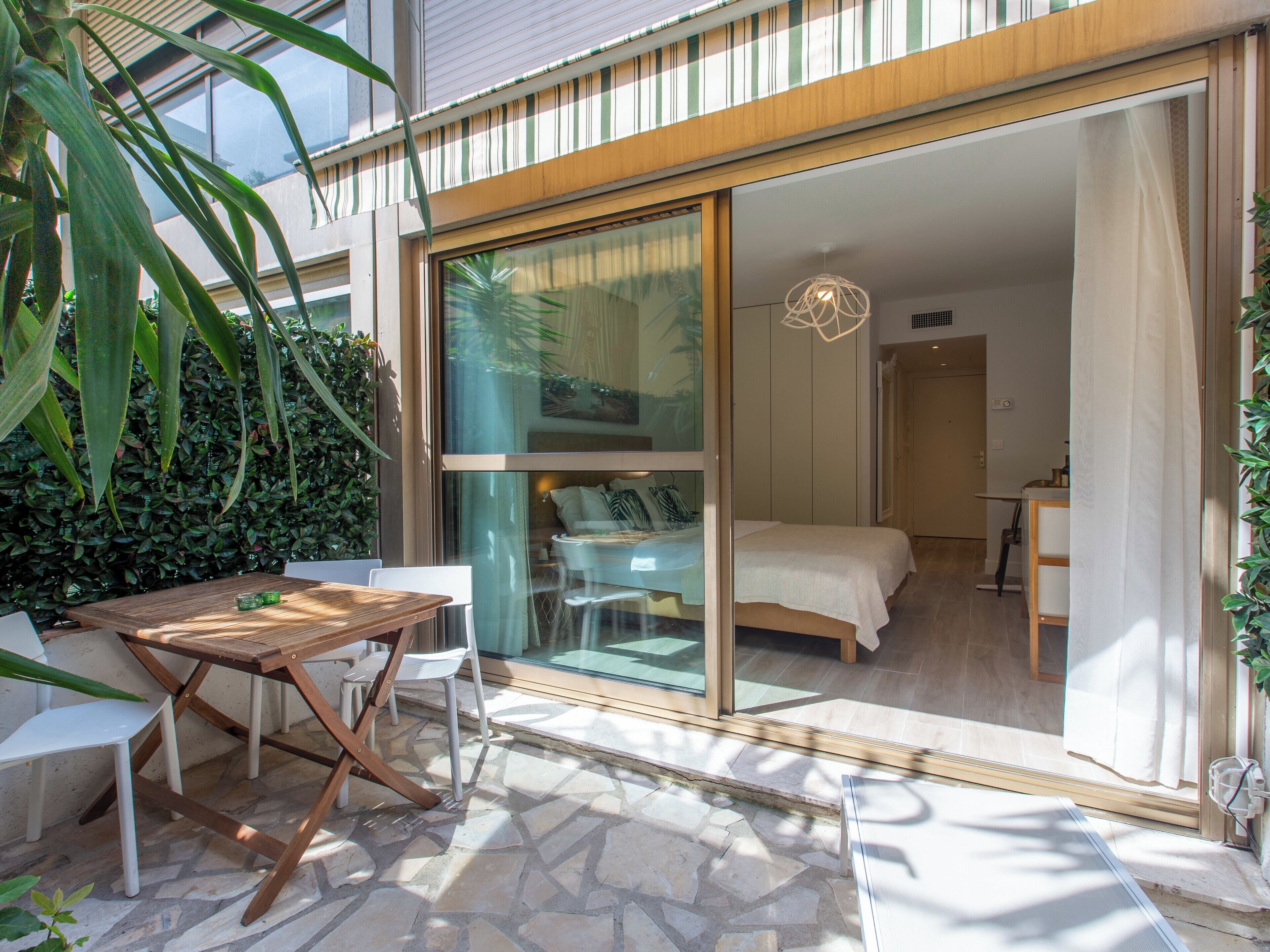 Strygejern/strygebræt, Wi-Fi, sengetøj