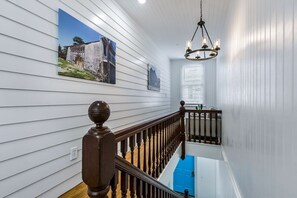 Interior - 15% OFF Monthly | 10% OFF Weekly-Urban Oasis 4BD House close to FQ & City Hot Spots (New Orleans)
