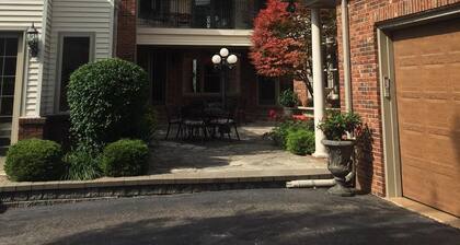 yksityinen ja tilava