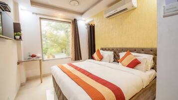 Executive Double Room, City View | 2 bedrooms, Egyptian cotton sheets, premium bedding, down duvets