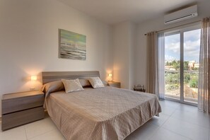 2 bedrooms, iron/ironing board