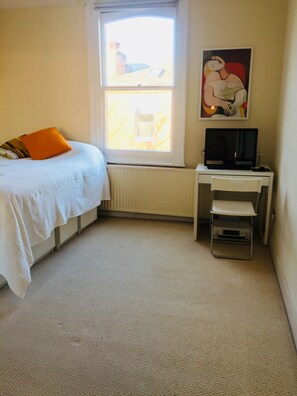 2 chambres, fer et planche à repasser, Wi-Fi, literie fournie