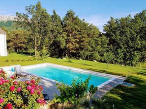 Piscina externa, piscina aquecida