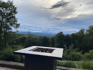 Property grounds - Pisgah View Cabin - Year round Mountain View  - Convenient location (Hendersonville)