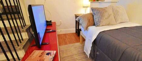 1 bedroom, desk, iron/ironing board, free WiFi