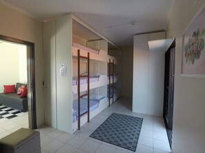 Iron/ironing board, free WiFi, bed sheets