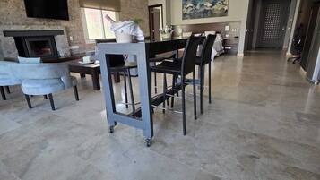 Habitación, 1 cama de matrimonio grande con sofá cama, no fumadores | Sábanas de algodón egipcio y ropa de cama de alta calidad