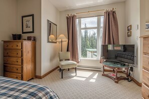 2 chambres, fer et planche à repasser, accès au Wi-Fi (inclus)