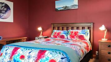 3 bedrooms, WiFi, bed sheets